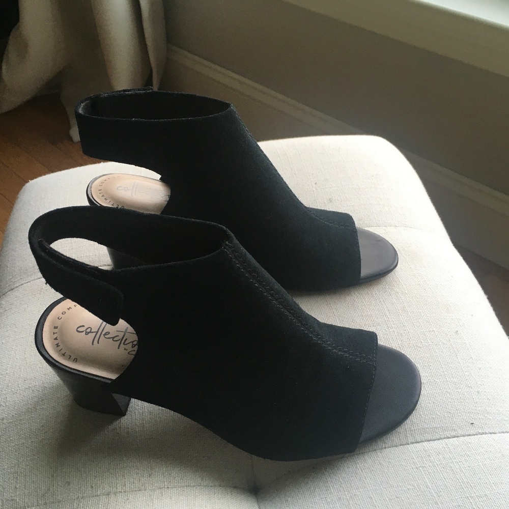 Clarks Deva Bell heeled sandals new with tag